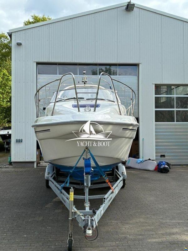 Sealine S 270