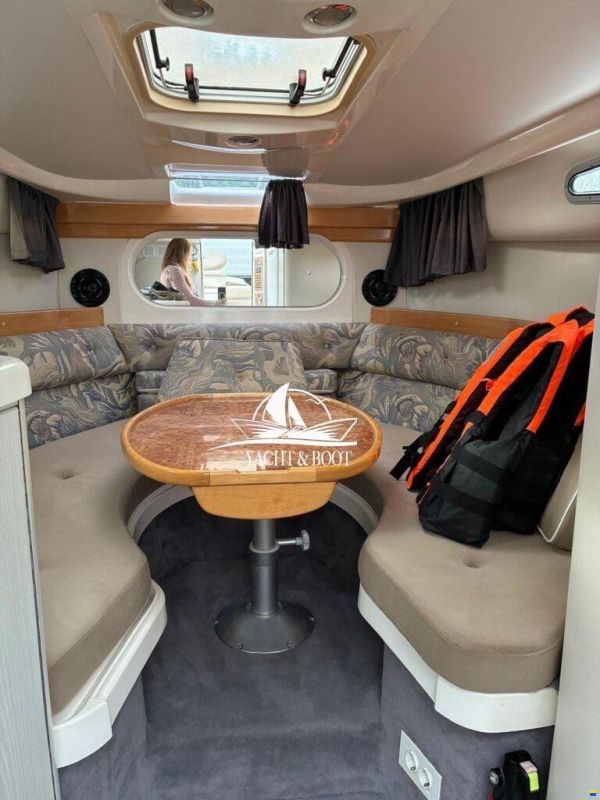 Sealine S 270