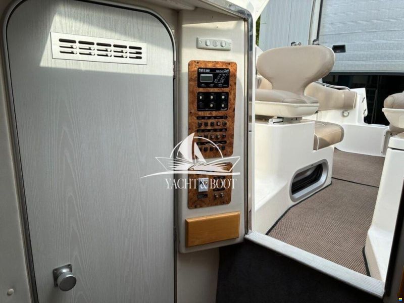 Sealine S 270