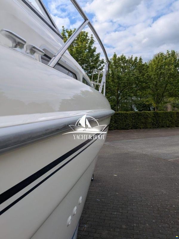 Sealine S 270