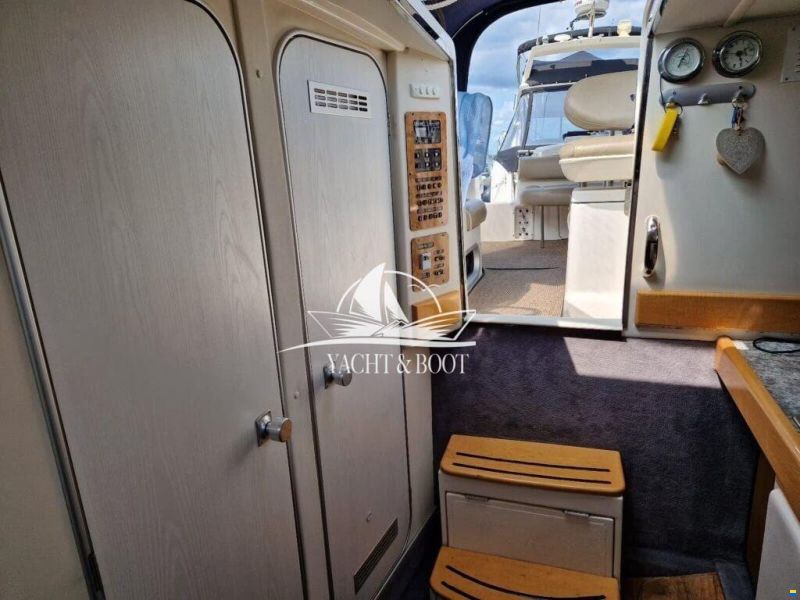 Sealine S 270