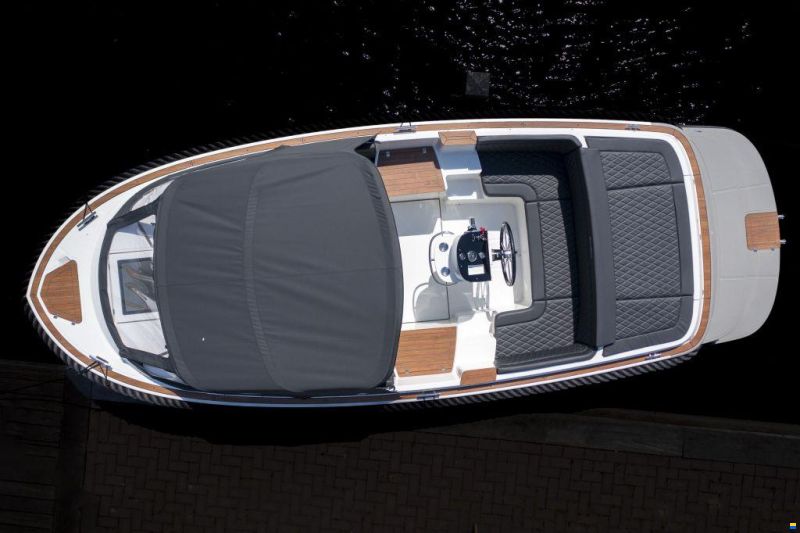 Oud Huijzer 740 TENDER met afsluitbare Cabine voor b