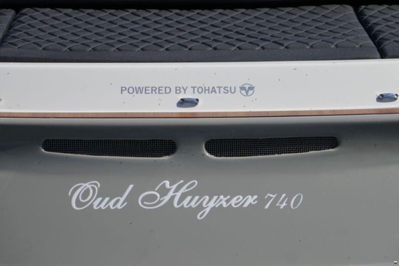 Oud Huijzer 740 TENDER met afsluitbare Cabine voor b