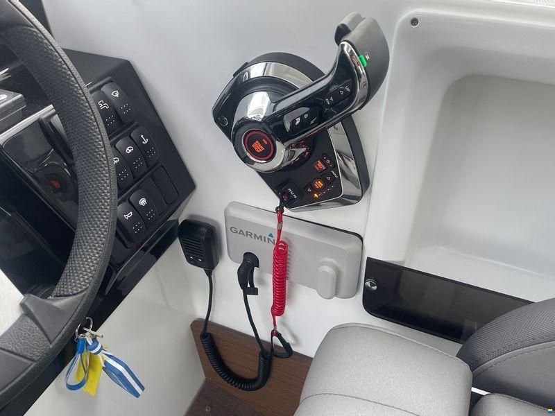 Jeanneau Beneteau Group Antares 8 V2