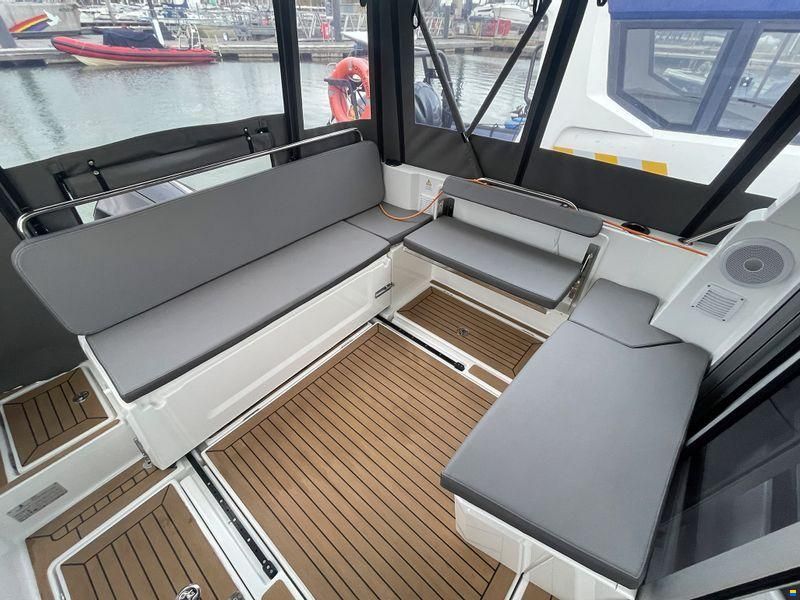 Jeanneau Beneteau Group Antares 8 V2