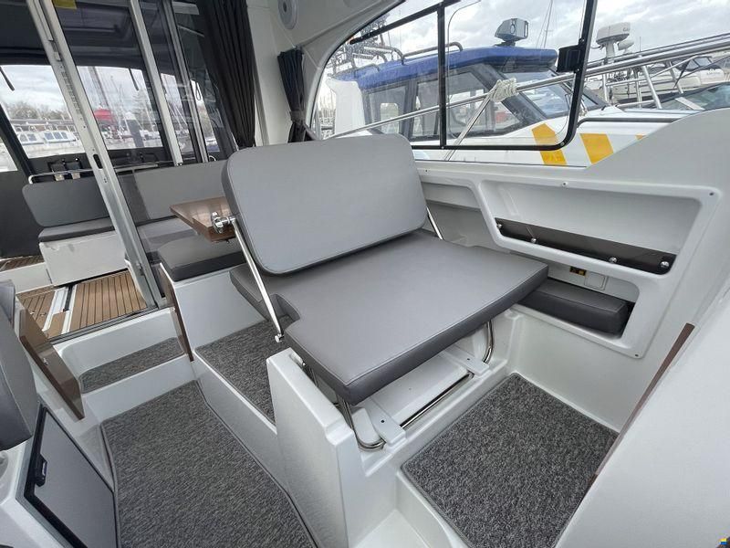 Jeanneau Beneteau Group Antares 8 V2