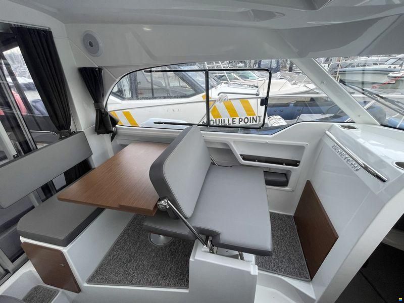 Jeanneau Beneteau Group Antares 8 V2