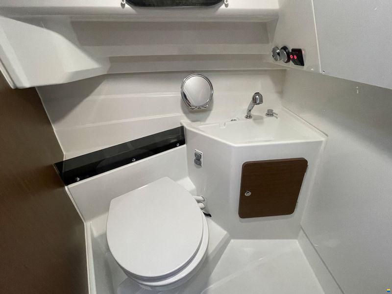Jeanneau Beneteau Group Antares 8 V2