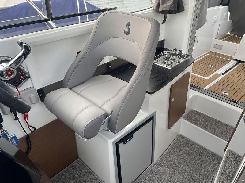Jeanneau Beneteau Group Antares 8 V2