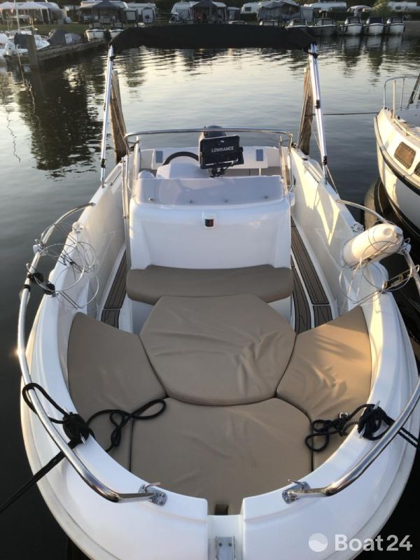 Jeanneau Cap Camarat 5.1CC