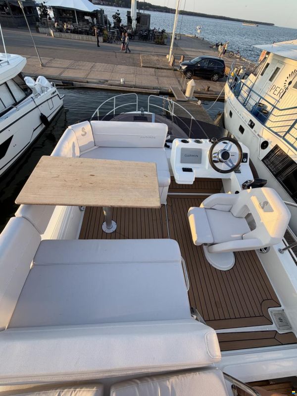 Beneteau Antares 11 OB Fly