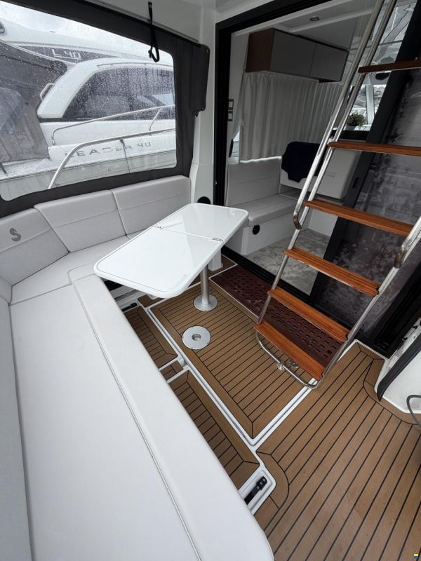 Beneteau Antares 11 OB Fly