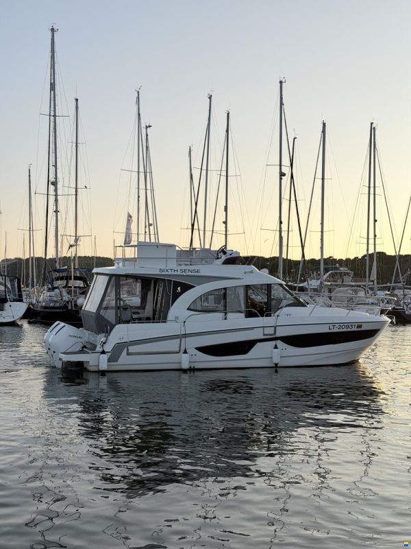 Beneteau Antares 11 OB Fly