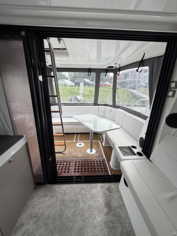 Beneteau Antares 11 OB Fly