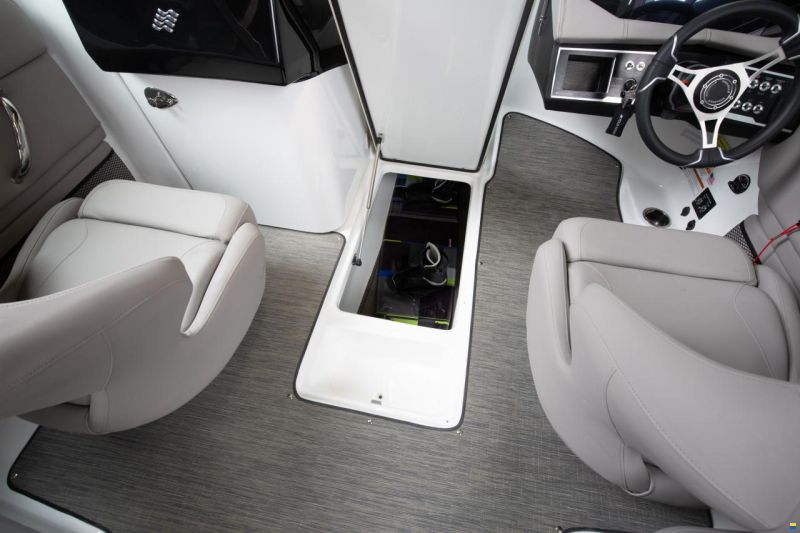 Four Winns HD3 Surf Edition