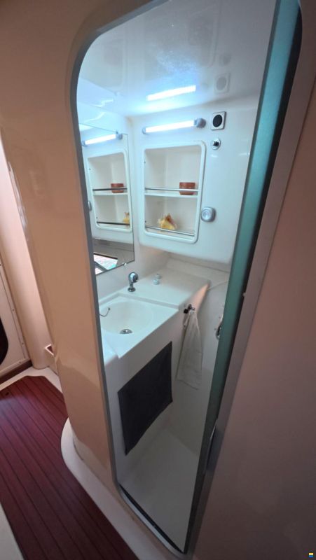 Fountaine Pajot Lavezzi 40