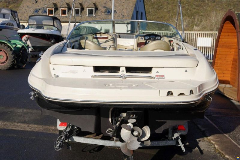 Sea Ray 220 SELECT