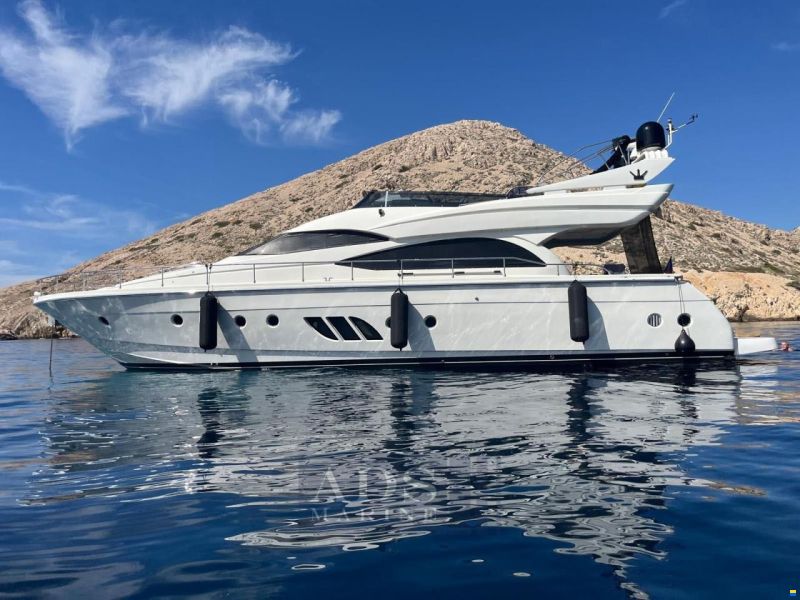 Dominator 62