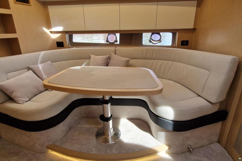 Focus Motor Yacht Power 44