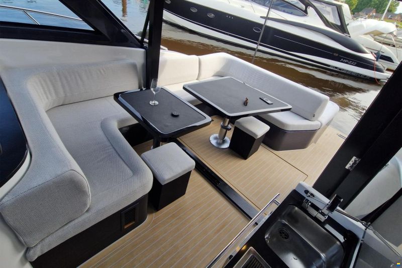 Focus Motor Yacht Power 44