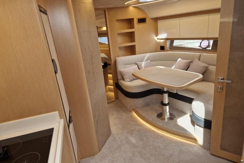 Focus Motor Yacht Power 44