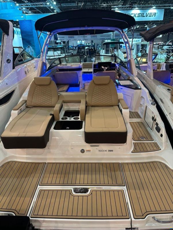 Sea Ray 290 SDX