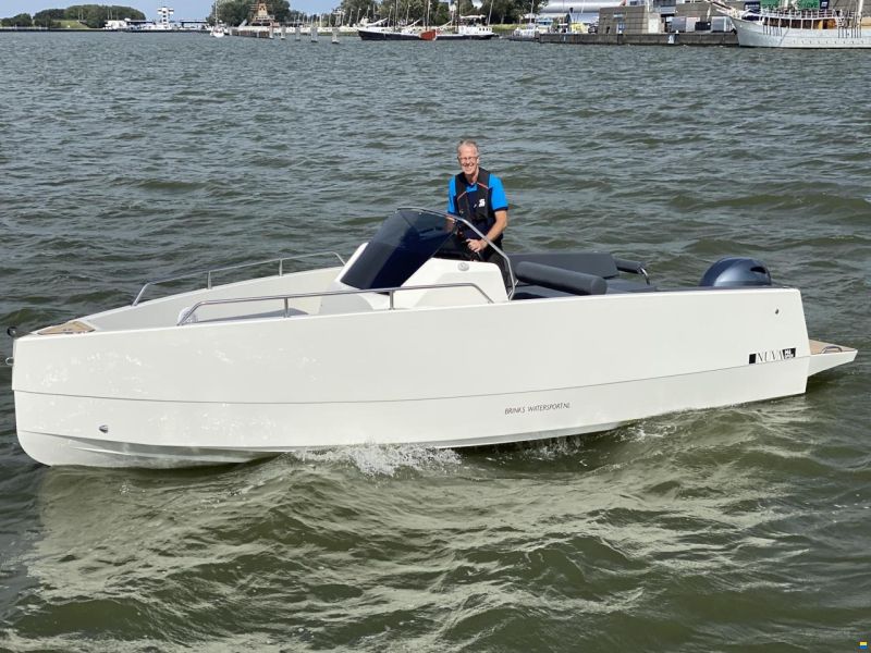 NUVA Yachts M6 Open
