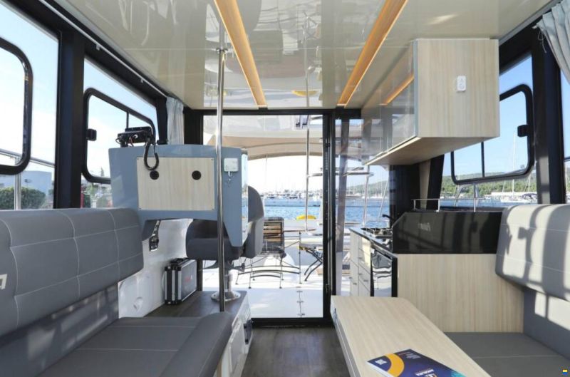 Cobra Futura 40 Grand Horizon