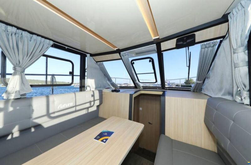 Cobra Futura 40 Grand Horizon