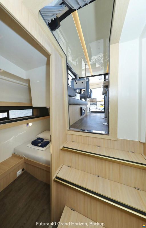 Cobra Futura 40 Grand Horizon