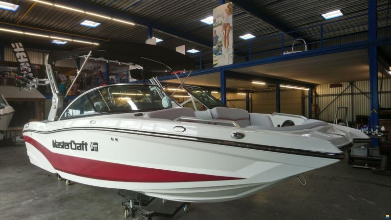 MasterCraft XT20