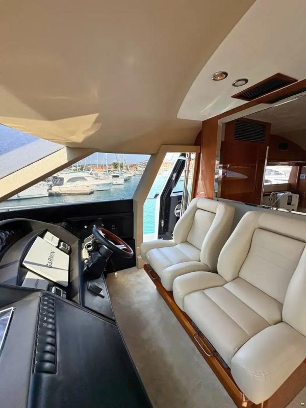 Princess 21M
