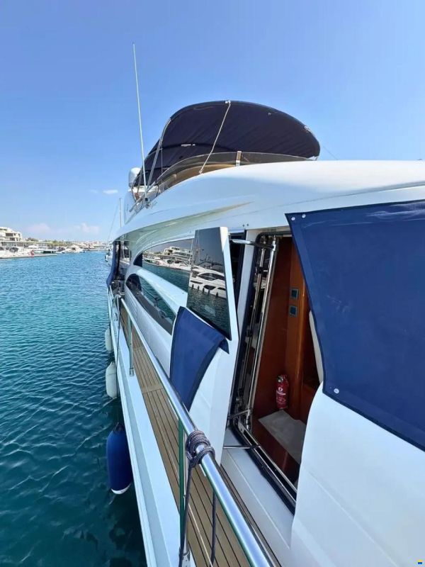 Princess 21M
