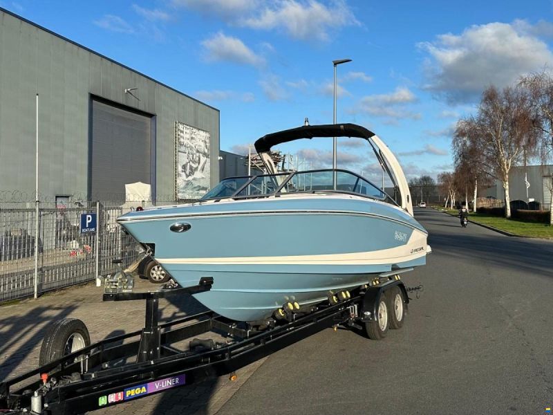 Regal 2300 Bowrider