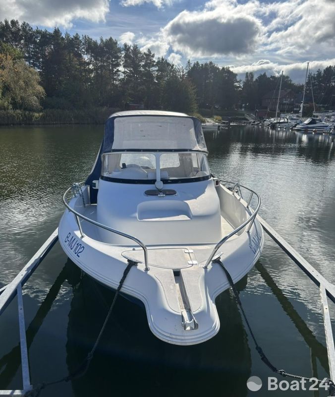 Quicksilver Commander 630 Walkaround