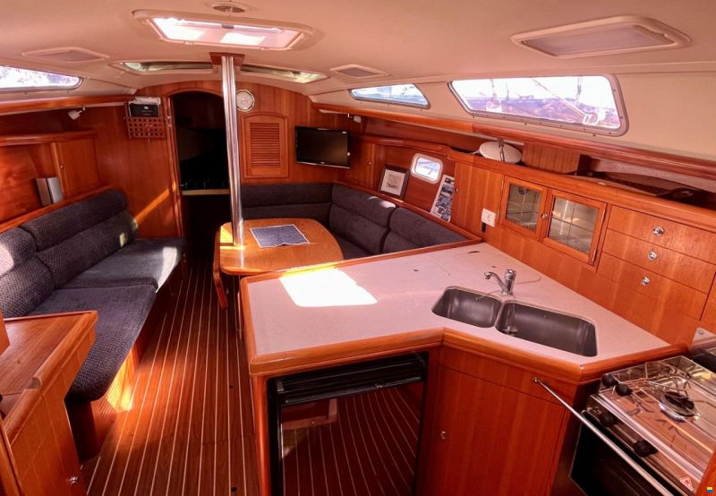 Legend 36