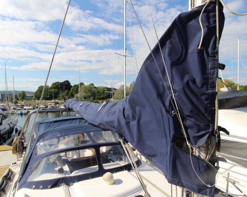 Legend 36