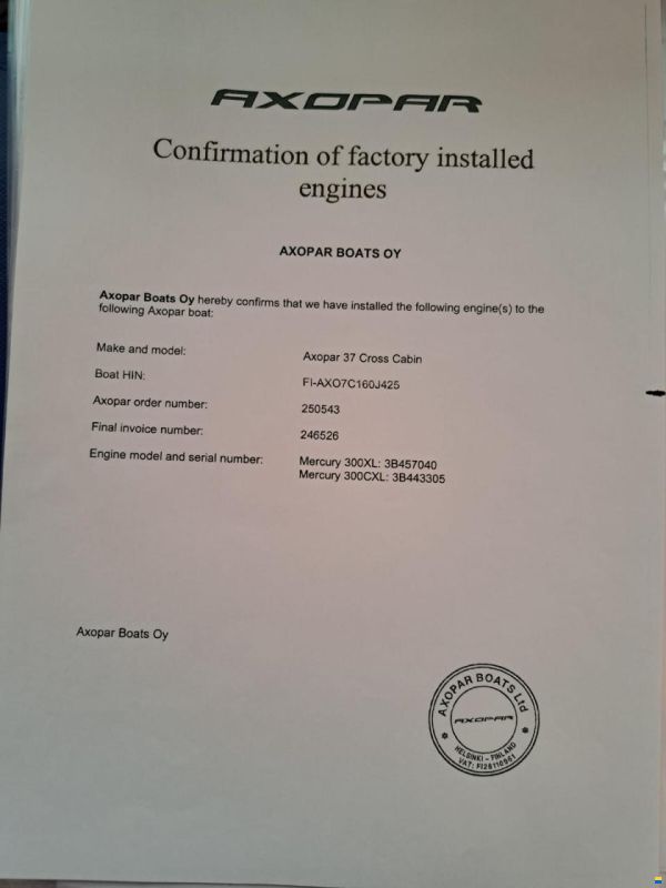 Axopar 37 Cross Cabin