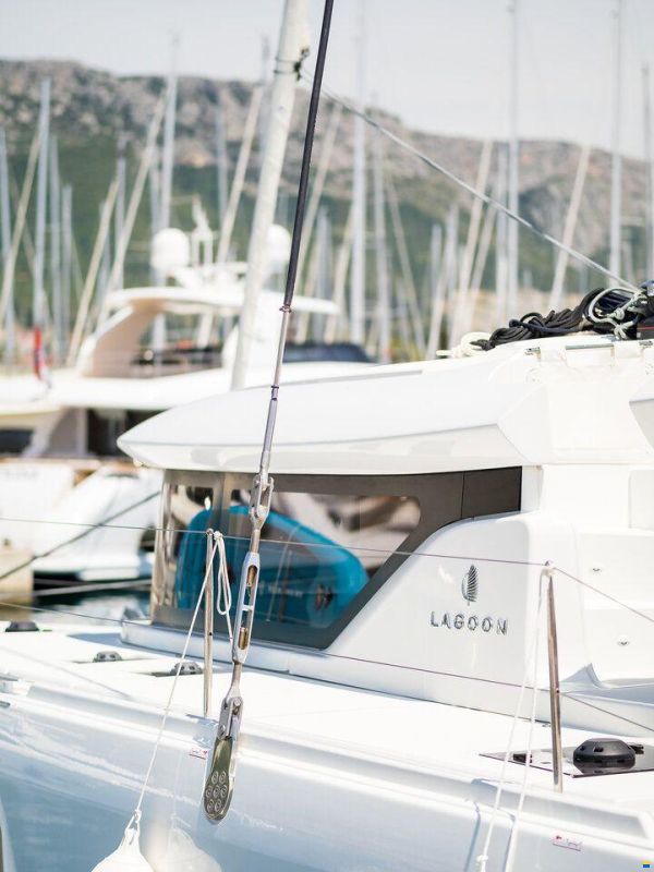 Lagoon 46