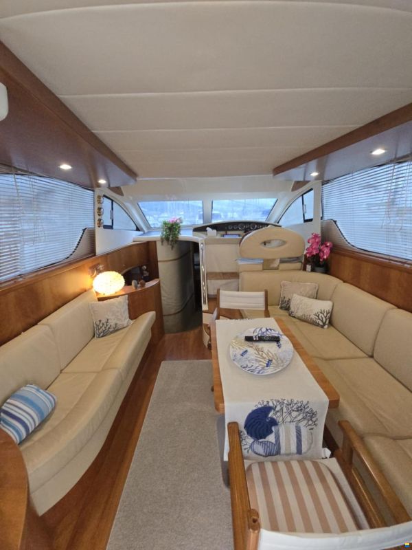 Intermare 43 FLY