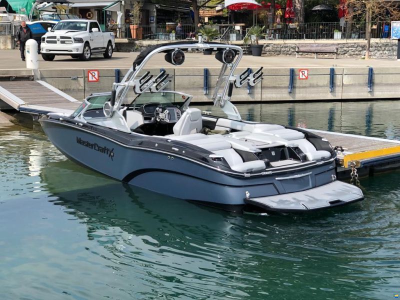 MasterCraft X23 | 2018 | gris & noir