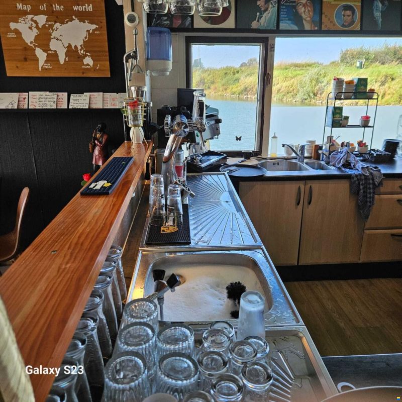 Drijvend Restaurant Houseboat