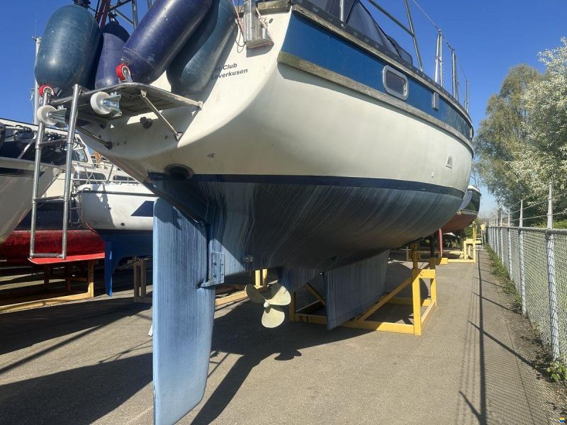 Phantom 38