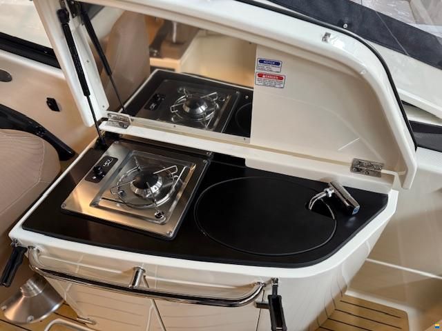 Quicksilver Activ 755 Cruiser mit 250PS