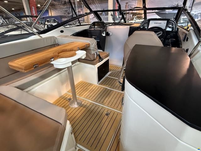 Quicksilver Activ 755 Cruiser mit 250PS