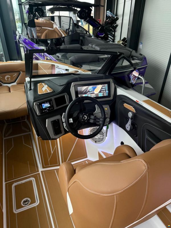 Centurion Nv213 2025