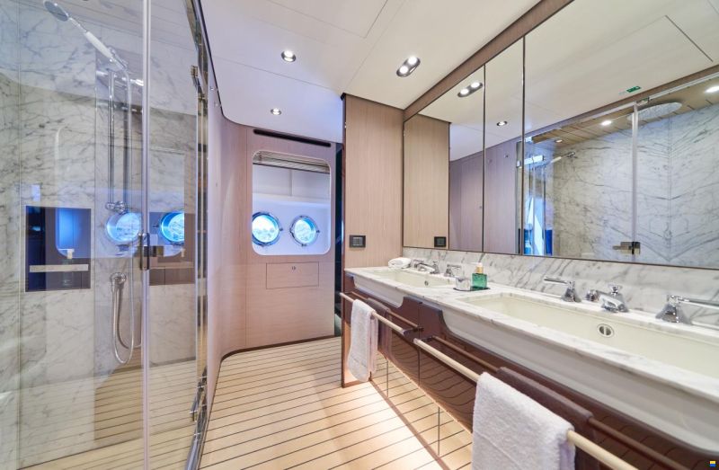 Azimut Grande 27M