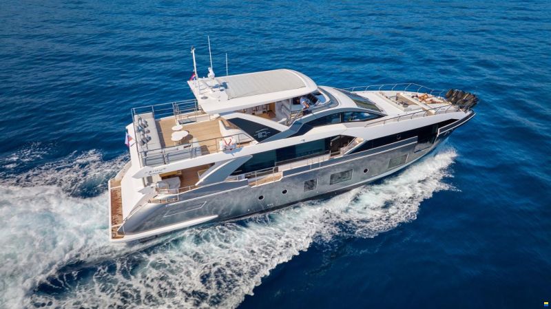 Azimut Grande 27M