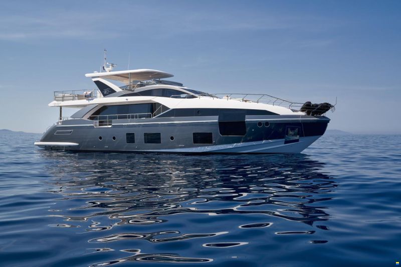 Azimut Grande 27M