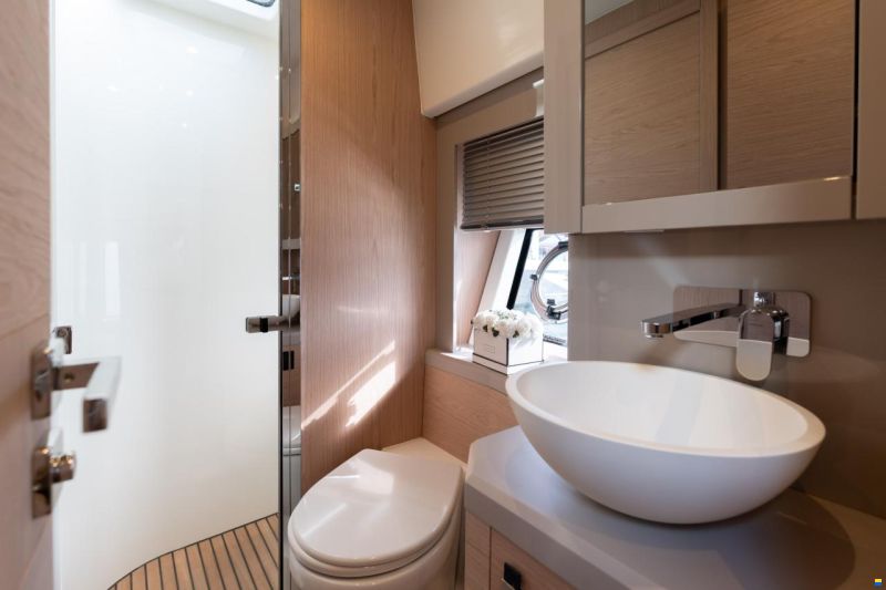 Monte Carlo Yachts MC52
